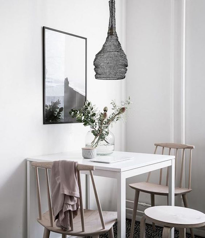 small spaces dining tables and chairs