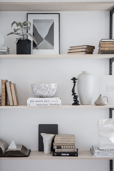 Shelf Styling 3 common mistakes and 3 easy steps