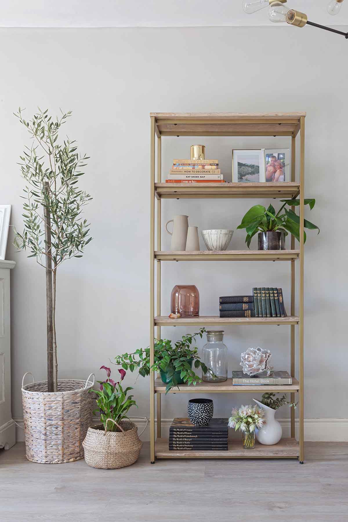 Shelf Styling 3 common mistakes and 3 easy steps