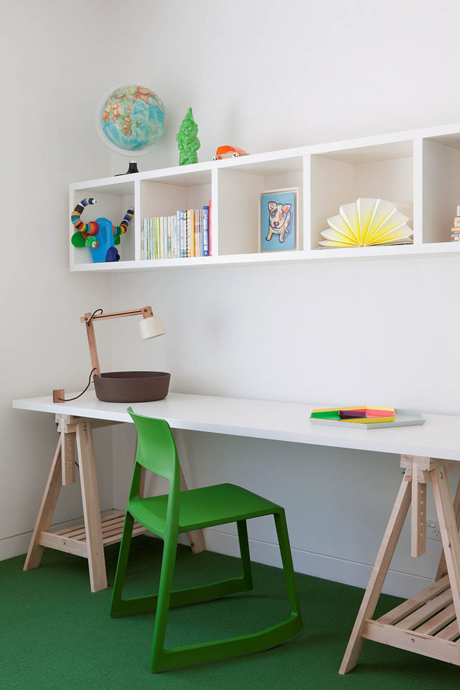 How To Integrate A Homework Station Into A Bedroom