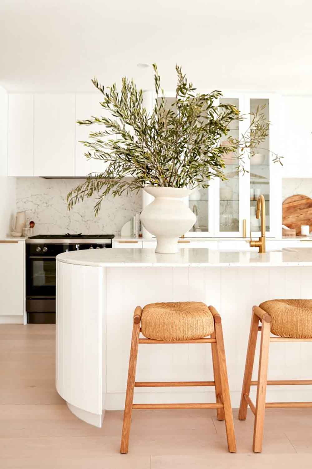 White Kitchen Design Inspiration 