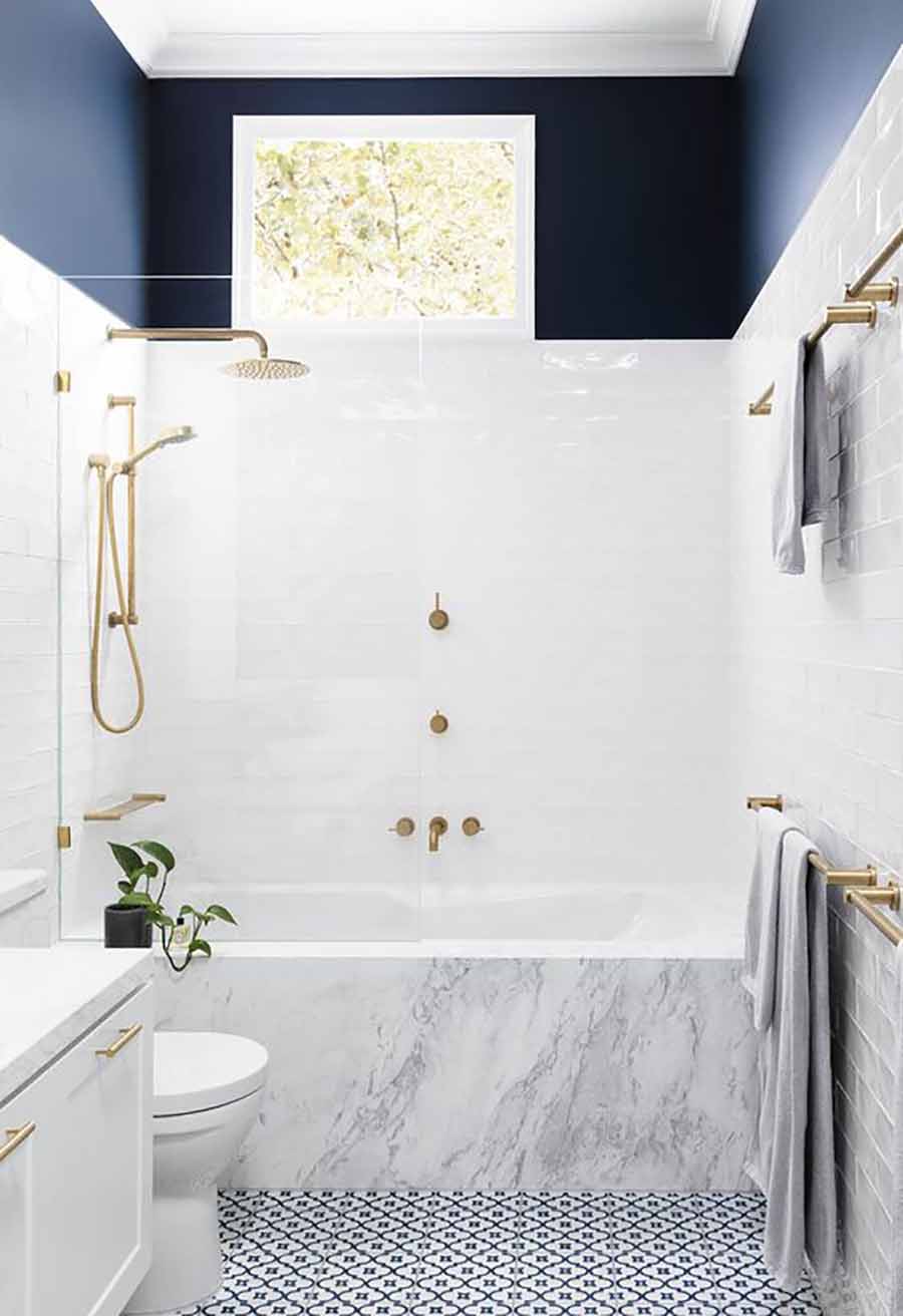 Freestanding vs Built-in Baths Pros and Cons