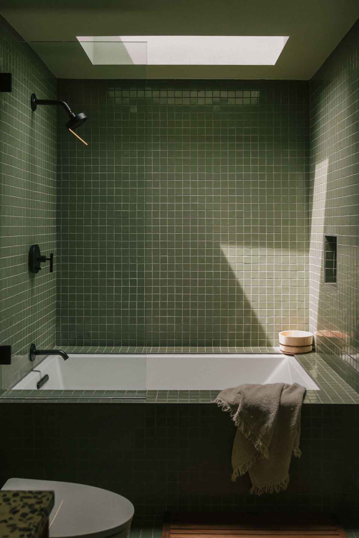 Trend Alert Tiled Baths Are Cool