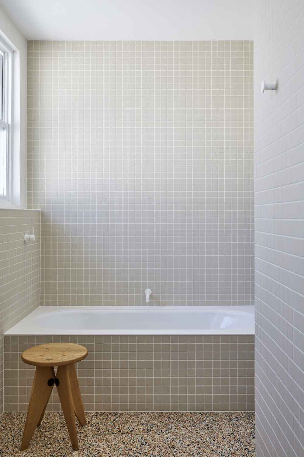 Trend Alert Tiled Baths Are Cool